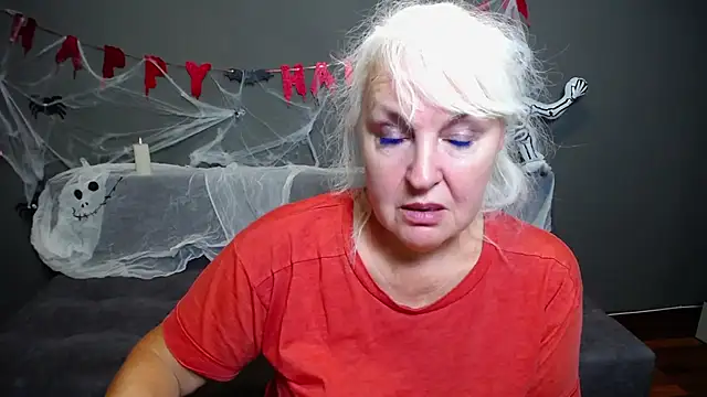 BlondyLeeBest online show from October 27, 8:25 pm