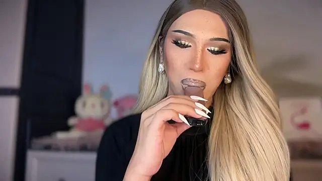 Ts glamxxxx online show from January 15, 1:11 am