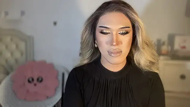 Ts glamxxxx online show from October 19, 8:38 am