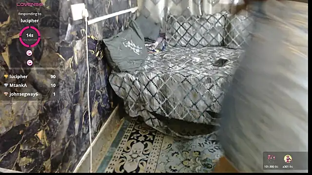 Snapshot of sexyrihana1 chatting on September 16, 7:38 am sexyrihana1 online show from September 16, 7:38 am