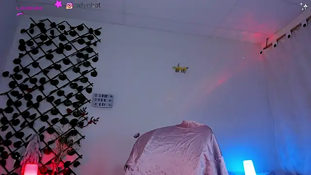 cailynhot online show from December 19, 12:15 am