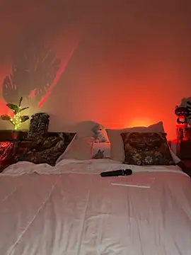 Cinamoonn online show from October 12, 6:54 pm