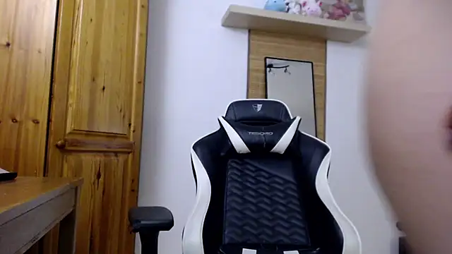 Lisakisss online show from February 10, 8:06 am