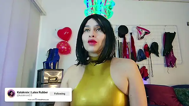 mylatexpleasure online show from October 10, 6:46 pm