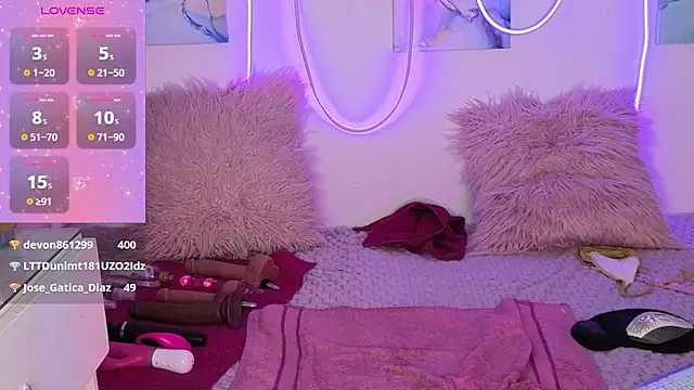 ManeSummers online show from September 26, 3:37 am