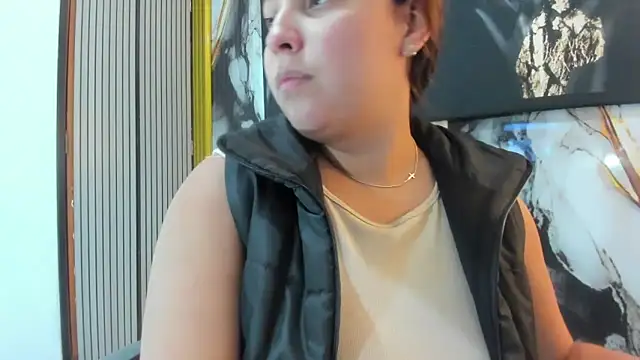 LizzRouse online show from November 7, 10:47 pm