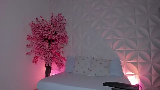 cora 22 online show from November 21, 1:02 pm