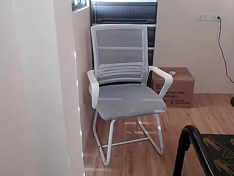 xTheLastVIRGINx online show from February 4, 7:11 am