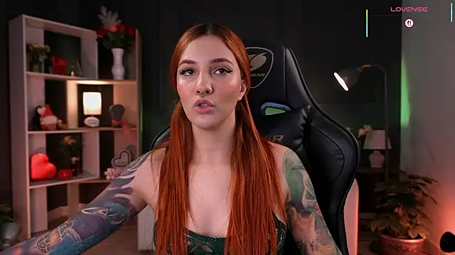 RedJasmine  online show from February 9, 8:44 pm