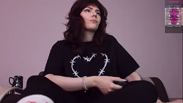 Luna Blake online show from November 21, 11:45 am