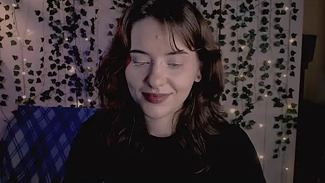 risha laas online show from November 5, 8:14 pm