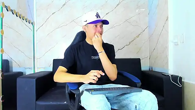 robertsmith 1 online show from November 16, 4:58 am