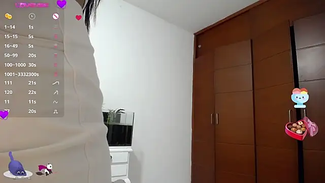 kimberlyshantal online show from November 21, 11:40 pm