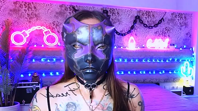 Cool Freak  online show from October 5, 10:31 am