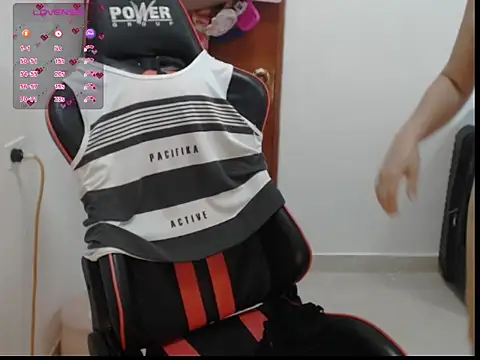 Valentina lara01 online show from October 7, 6:07 am