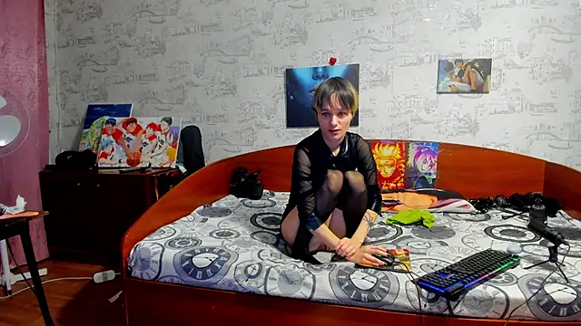 KagamiTayga online show from November 18, 4:02 am