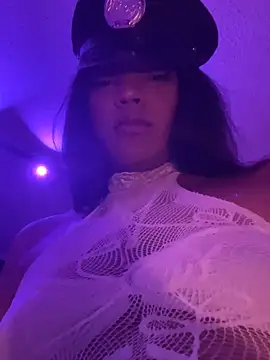 sophiahot thick online show from November 2, 12:25 am