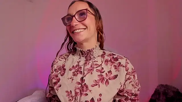 Snapshot of _lh_ chatting on October 12, 10:50 am  lh  online show from October 12, 10:50 am