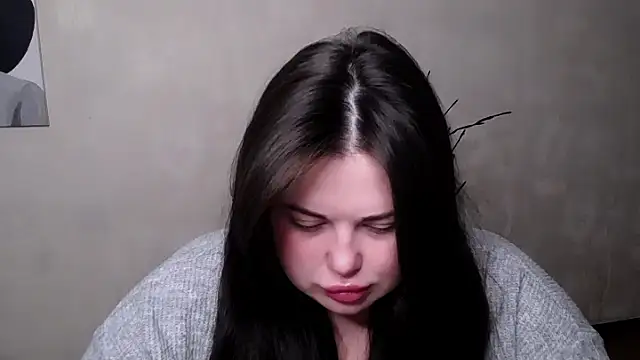 Emily Mo online show from October 1, 5:45 am