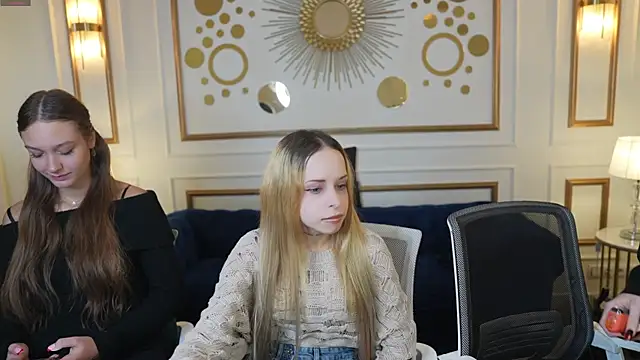 Snapshot of Amelia_Blaze chatting on October 22, 10:53 am Amelia Blaze online show from October 22, 10:53 am