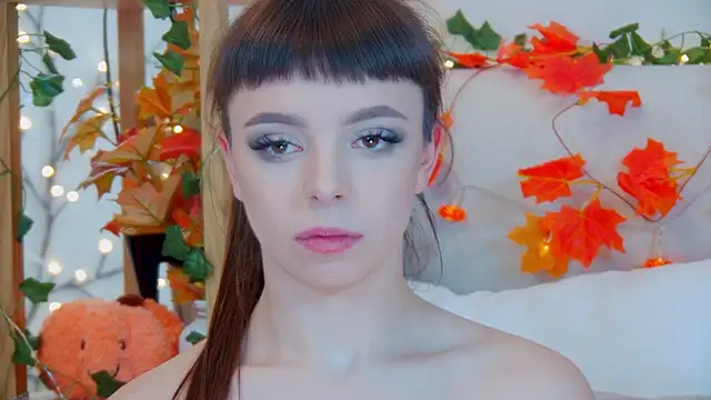 ElisabethDavis online show from October 2, 6:13 pm