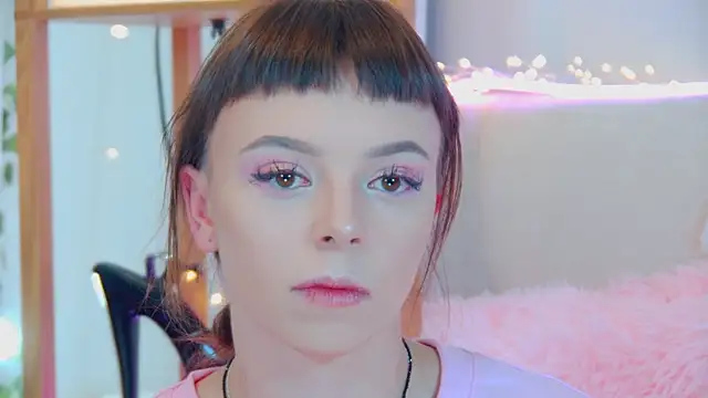 ElisabethDavis online show from September 17, 3:32 pm