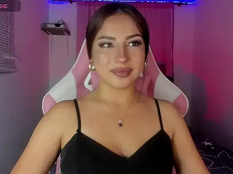 lucykinky22 online show from October 25, 10:27 pm