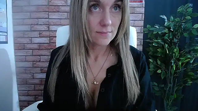 HarleyRebz online show from October 16, 7:00 am