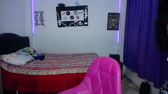 pinky violeta online show from November 29, 2:54 pm