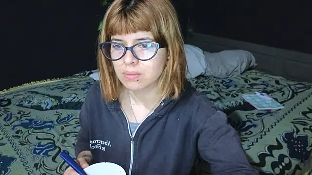 Carlafoxxx online show from November 12, 2:26 pm