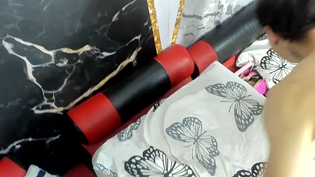 hot-threesome online show from October 11, 3:26 pm