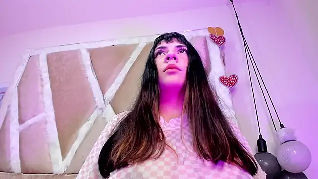 xhinata hyugax online show from March 30, 1:38 am