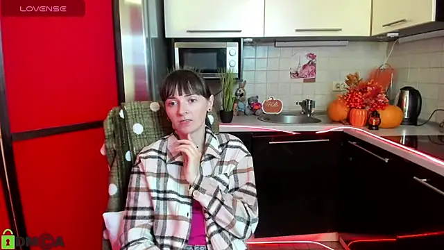 TayanaJons online show from November 14, 8:03 am