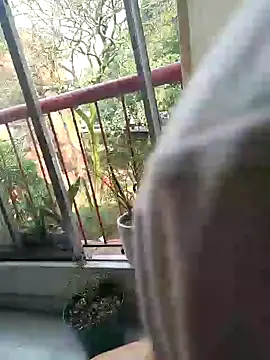 selena gomez2 online show from November 6, 1:50 pm