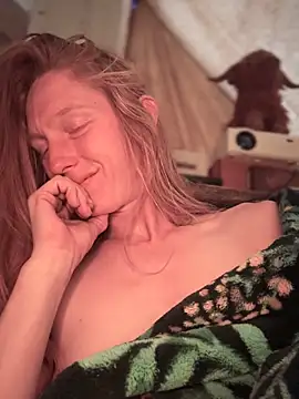 GoldenFlameGoddess online show from November 25, 3:25 pm