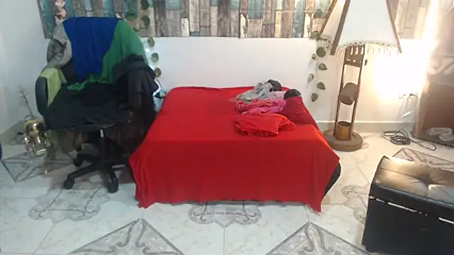 KarimaSarabe online show from November 20, 9:05 pm