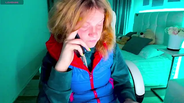 Kathlyn  Heath online show from October 6, 8:35 pm