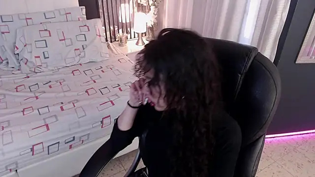 LiaVillalobos online show from January 9, 6:01 pm