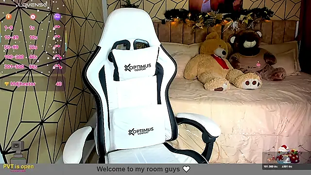 vane lopez  online show from December 13, 7:53 pm