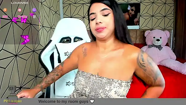 vane lopez  online show from November 24, 8:11 pm