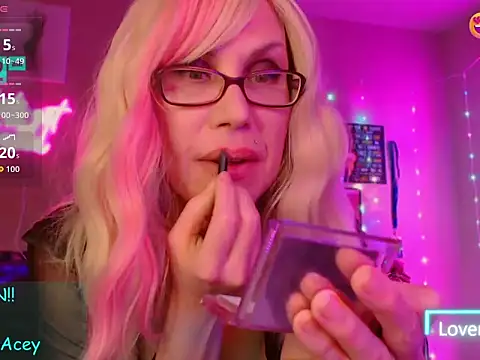 EmmaIsHere online show from March 1, 6:29 pm