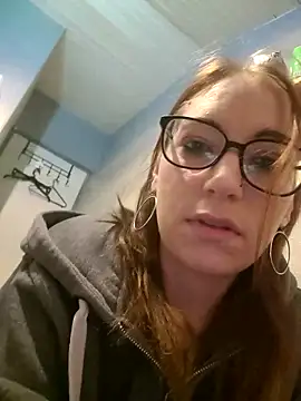 Snapshot of XLisaxx chatting on September 17, 3:04 am XLisaxx online show from September 17, 3:04 am