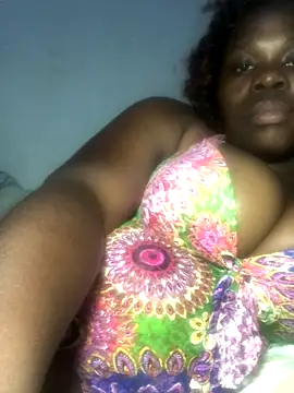 Snapshot of sweett_shaley chatting on October 6, 10:25 pm sweett shaley online show from October 6, 10:25 pm