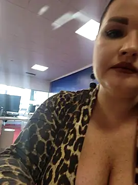 GeorgiaLerox online show from October 27, 1:28 pm