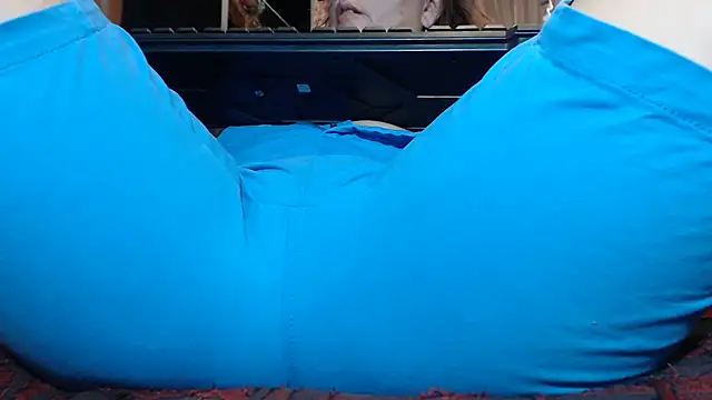 DevoraAmateur online show from January 17, 12:34 pm