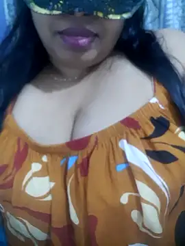 Snapshot of chubby_wife chatting on October 21, 1:04 pm chubby wife online show from October 21, 1:04 pm