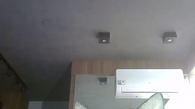 Skinny-Kitten online show from November 21, 9:50 pm