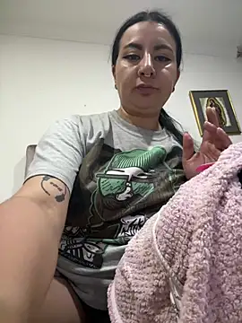 Abril Luv online show from January 12, 12:49 am