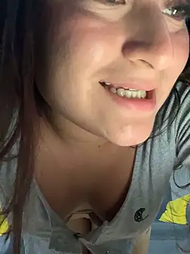 LuceroRm online show from November 18, 4:24 am