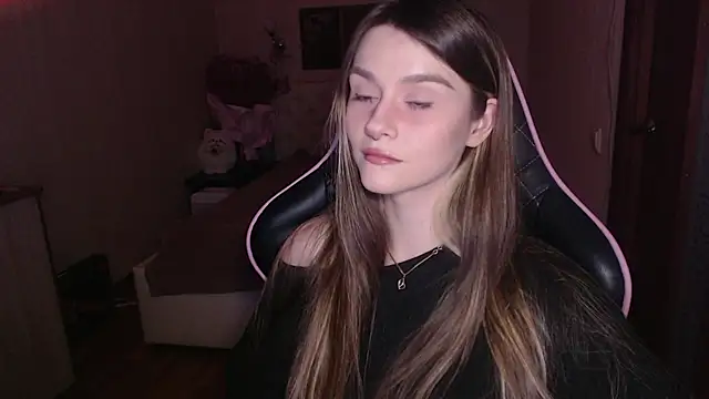 jeann elsaa online show from September 20, 8:29 pm